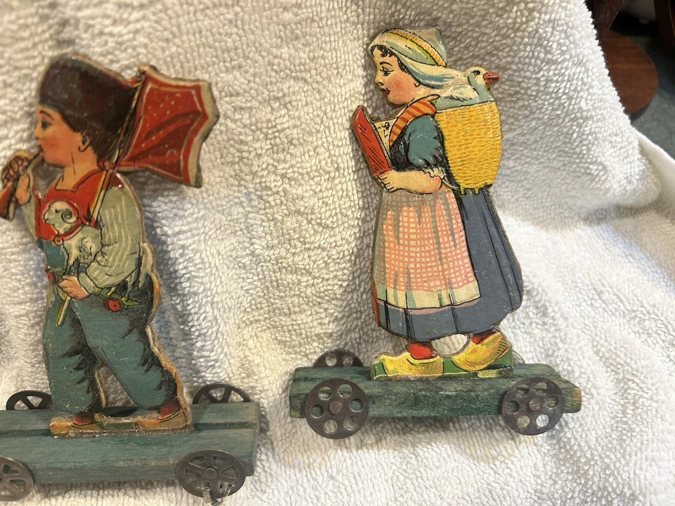 Антикварные немецкие игрушки на платформе из 5 предметов для мальчиков и девочек сцена с сельскохозяйственными животными - Изображение 4 из 4