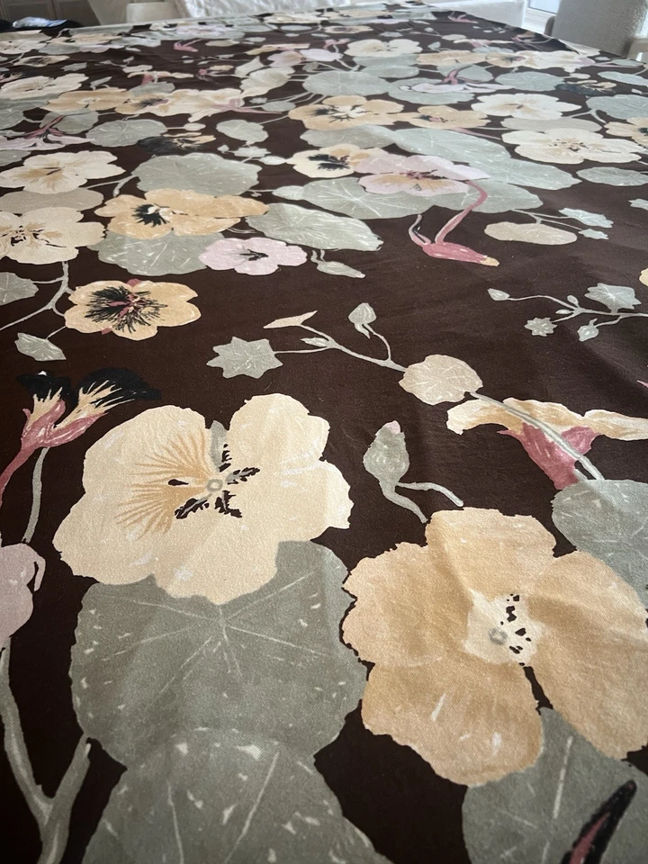 Marimekko ISO KRASSI  KING Duvet Cover/Shams Crate & Barrel Floral Cotton-Brown - Image 4 of 4