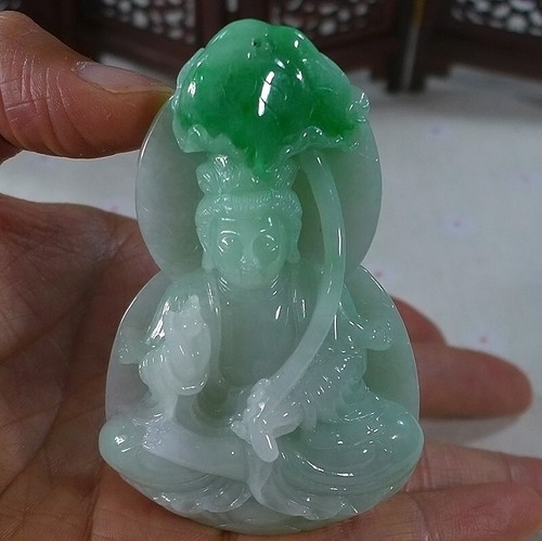 Ciondolo Kwan-yin grande loto grande intagliato a mano giada giadeite verde fine naturale A - Foto 6 di 8