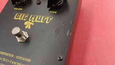 ELECTRO-HARMONIX / Big Muff Army black | eBay