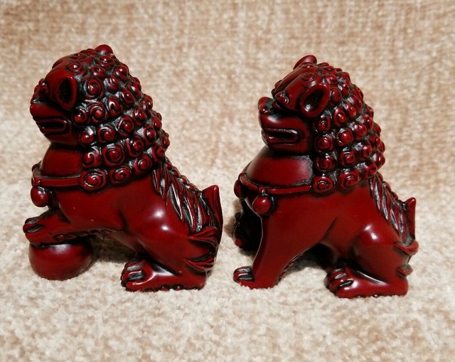 SET OF 2 ASIAN CHINESE RED RESIN FOO DOG LION FIGURINES STATUES | eBay