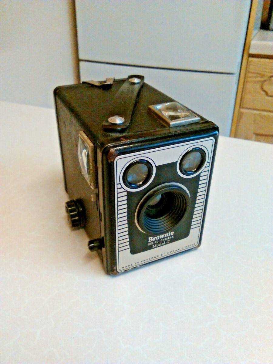 1950's Kodak Six-20 Brownie Model C Box Camera (3092) | eBay