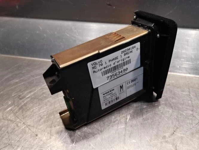 Autoradio d'origine VOLVO XC 70 1 CROSS COUNTRY PHASE 1 BREAK 8673980 - Photo 2/4