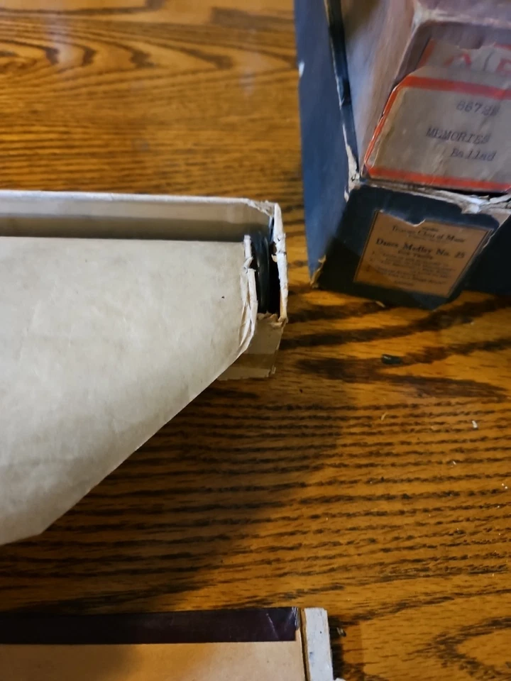 Lote de 10 rollos de piano antiguos / IMPERIAL, ESTILO PIANO, SUPERTONO Foto 4 de 4