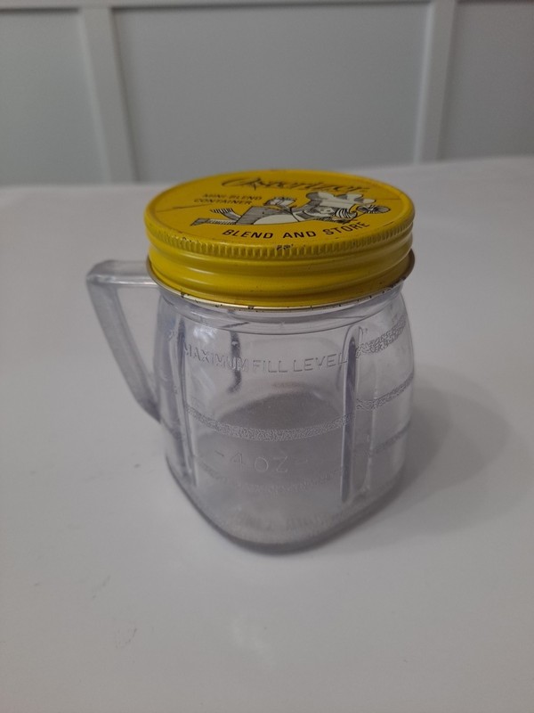 Osterizer 8oz Mini Blend Container Cup Plastic Metal Lid Soup Smoothie