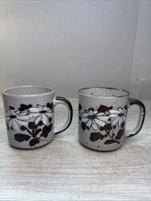 1970’s Stoneware Coffe Mug With Flowers.  Retro. 