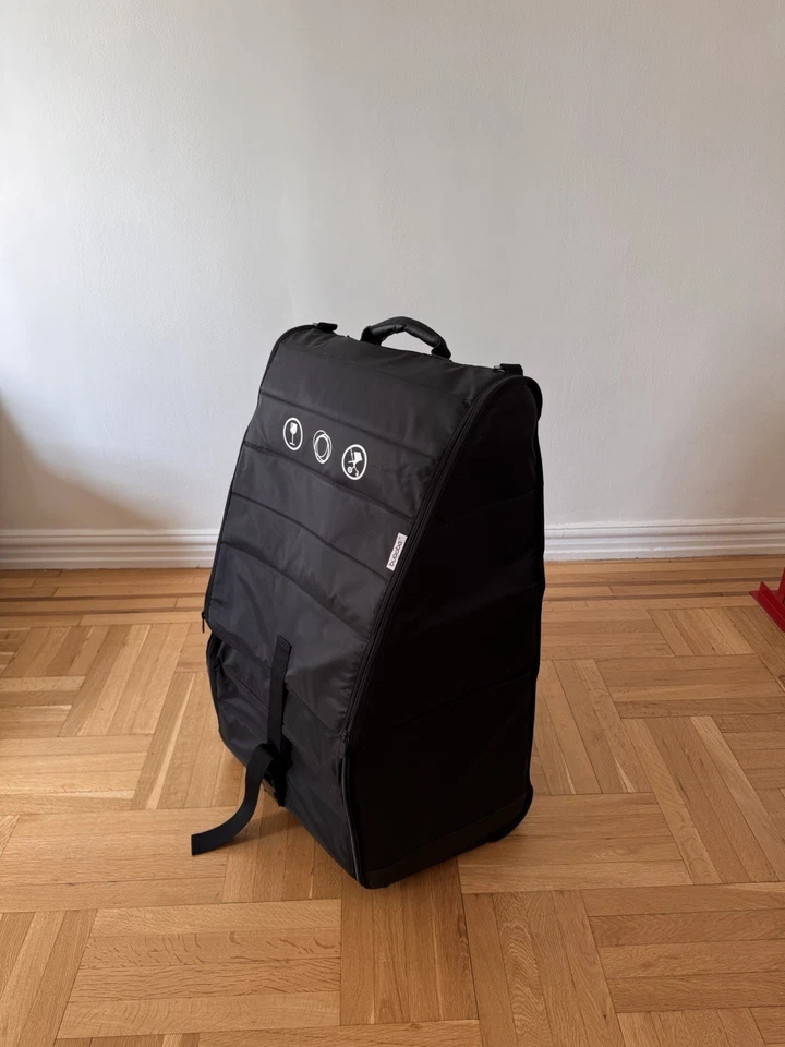 Cochecito Bugaboo Fox 3 + moisés, incrustación para recién nacido y estuche de viaje Foto 2 de 4