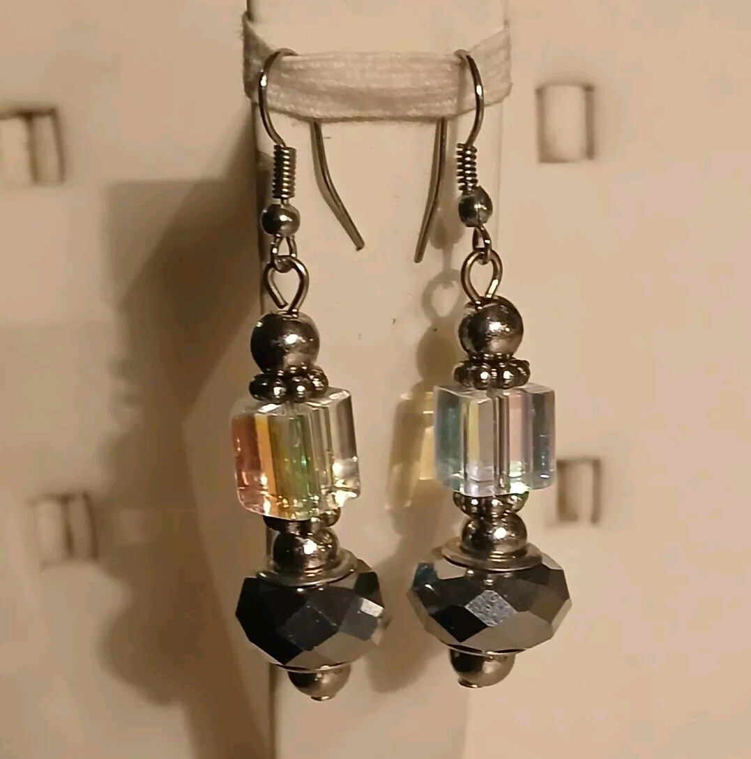 Vintage Geometric Multi Bead Dangle Drop Earrings… - image 4