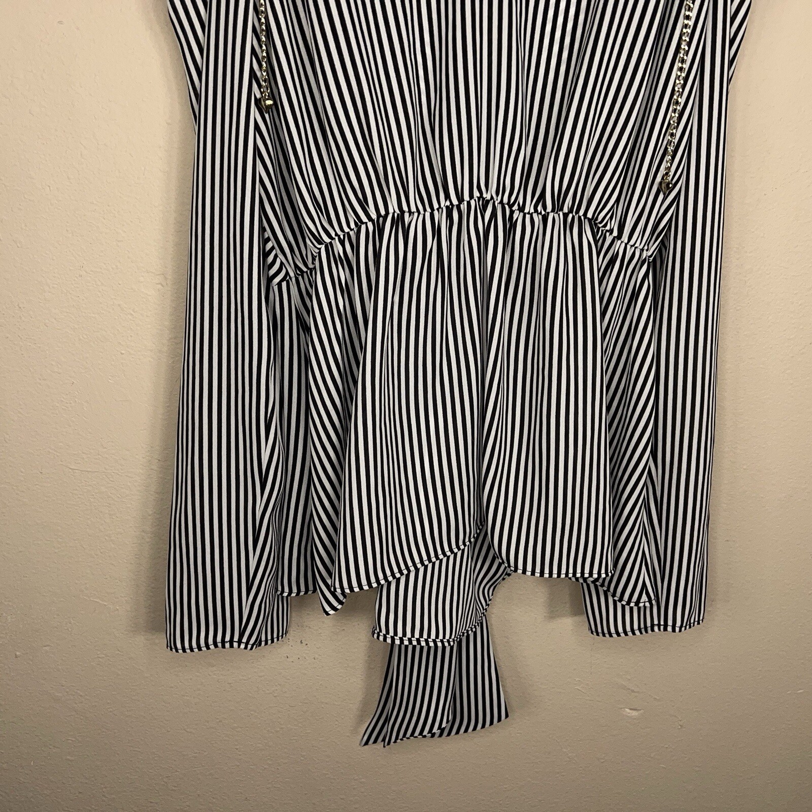 MEDIUM BOLD ELEMENTS BLACK WHITE STRIPE BLOUSE SI… - image 7