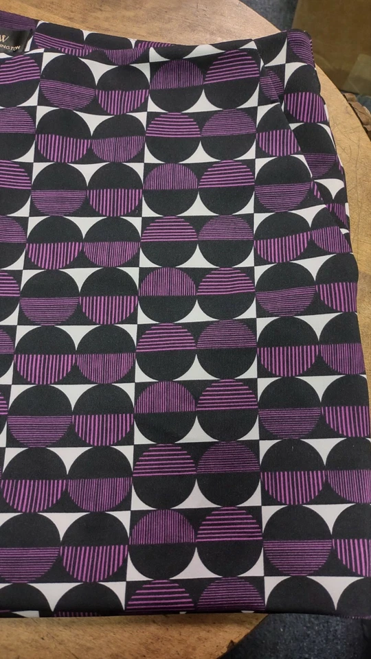 Pantalones Cortos Worthington Calce Moderno Púrpura/Negro Estampado Geométrico Círculo Para Mujer Talla L Foto 4 de 4