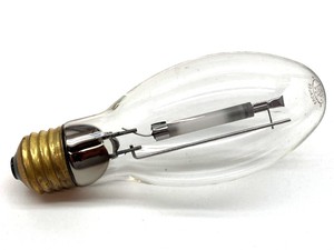 GE LU70/MED Lucalox 70-Watt High Pressure Sodium Lamp ...