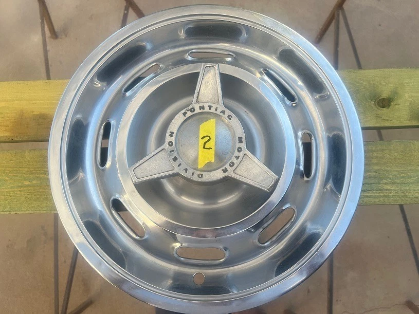 Tapacubos giratorios Pontiac GTO Lemans Tempest 64 1964 sin precio base personalizados originales Foto 2 de 4