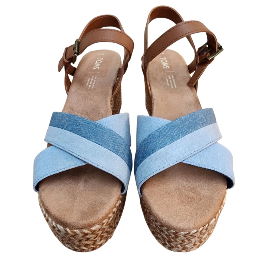 Sandalias TOMS Willow Wedge para mujer informales de cuero tostado de mezclilla azul marino 10015116 talla 10 Foto 2 de 4