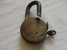 Vintage HURD Side Key Lock with Two Keys Marked E.P. Hurd Detroit   Working