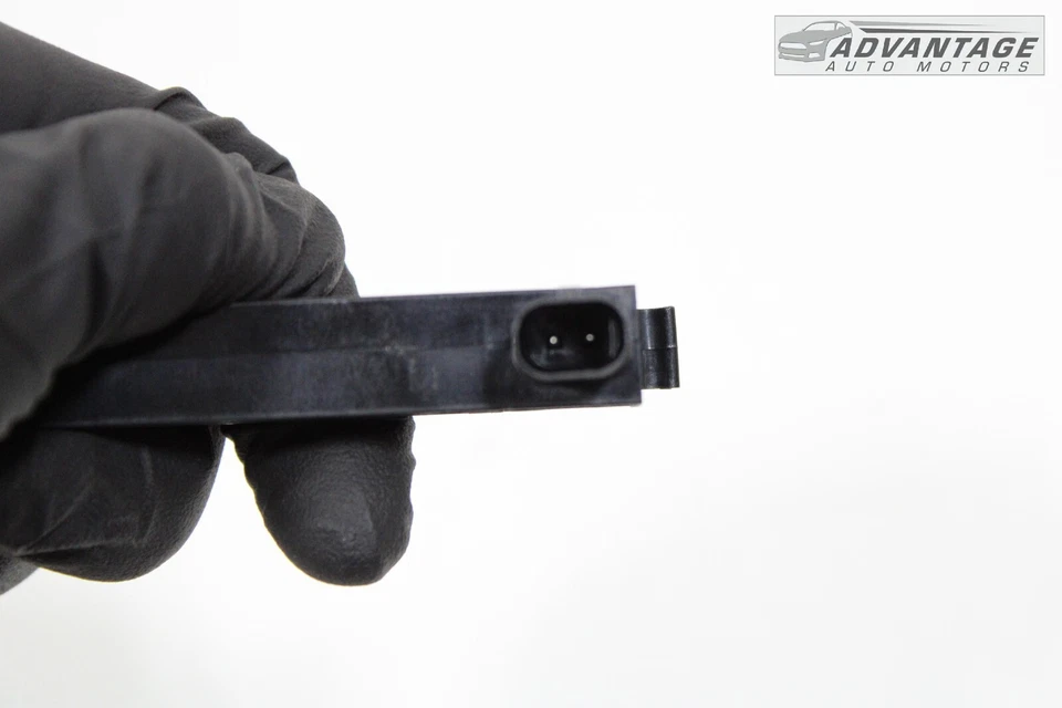 2018-2023 CHEVROLET EQUINOX KEYLESS ENTRY ANTENNA CONTROL MODULE DENSO OEM - Image 4 of 4