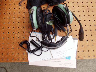 DAVID CLARK H10-20 HEADSET PILOT AIRPLANE AVIATION AIRCRAFT FIXED