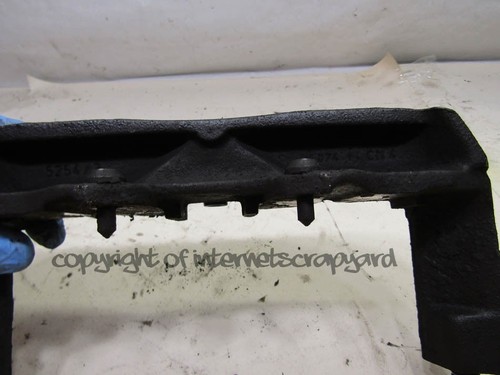 Audi A8 D2 97-02 pre-facelift V8 OS right front brake caliper calliper carrier - Picture 5 of 5