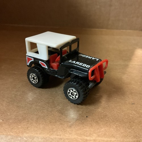 1981 Matchbox Black Jeep Laredo 4x4 - White Roof - Red Interior - Picture 1 of 4