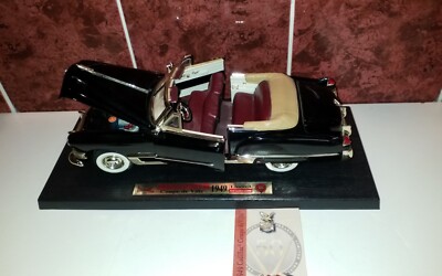 Cadillac Coupe de Ville (1949) Real Leather - 1:18 - RoadLegends OVP 