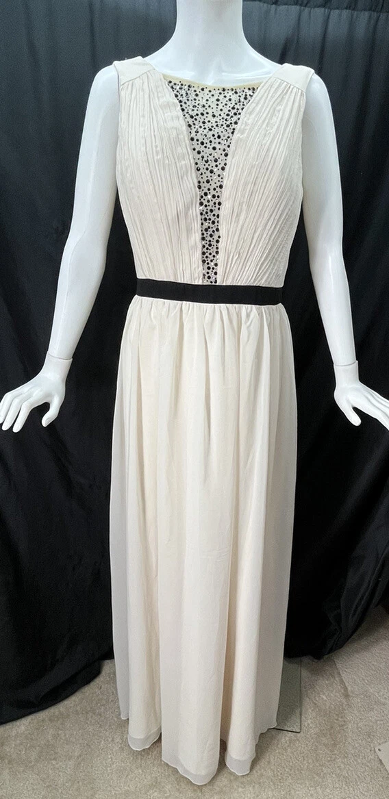 Chi chi london cream dress cheap