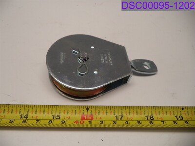 National Hardware Zinc Plated Single Pulley 2-1/2'' P/N N219-998