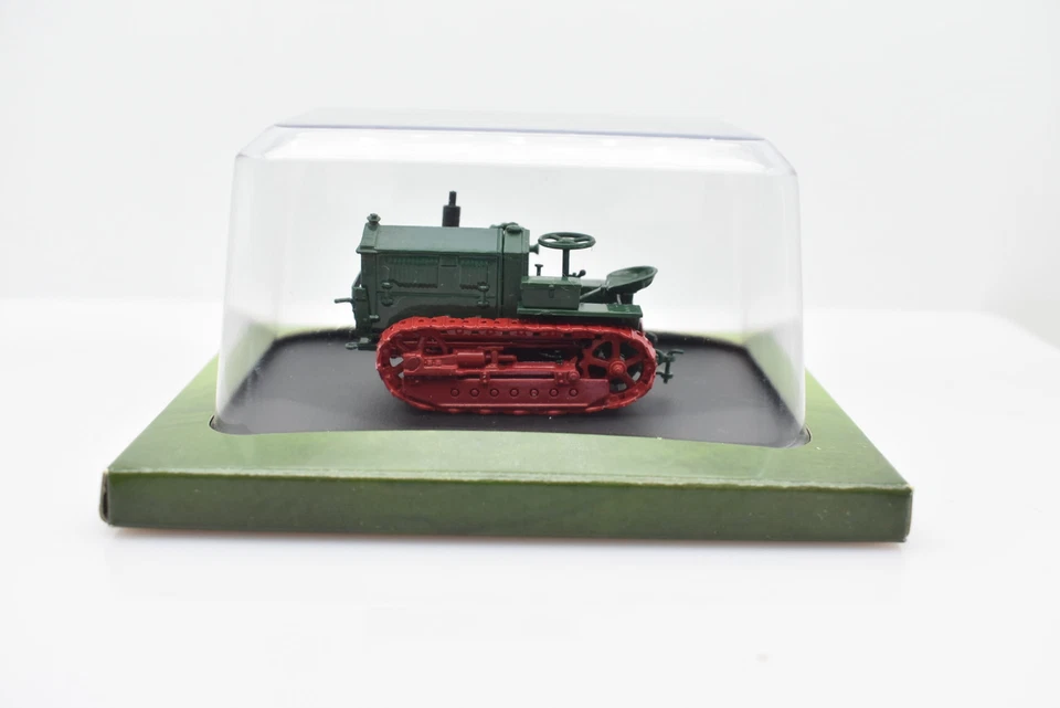 Vehicles Tractor Scale 1:43 CLETRAC K20 Diecast Newsstand Collection - Image 2 of 4