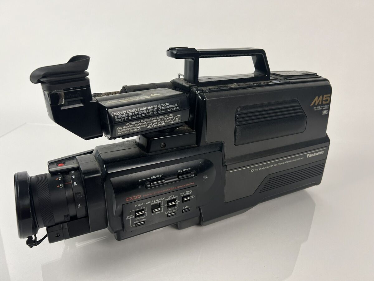 NATIONAL PANASONIC NV-M5 CAMCORDER MADE IN JAPAN - Parts or NATIONAL PANASONIC NV-M5 CAMCORDER MADE IN JAPAN - Parts or
