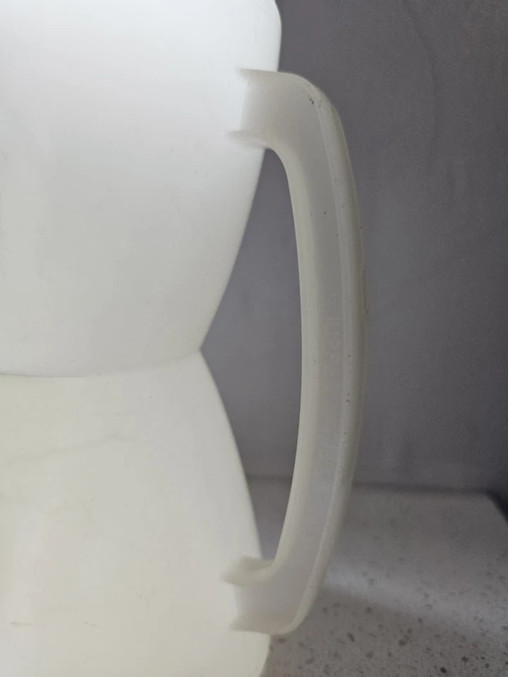 Used Vintage Tupperware Dual-Sided Measuring Cup- Because Normal Cups Are Boring - Image 4 of 4