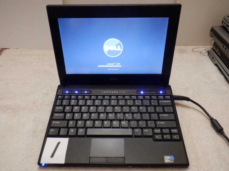 6 GEBRAUCHTE COMPUTER - 5 DELL LATITUDE LAPTOPS/1 INSIGNIA TABLET ~ TECH BROS ODER TEILE - Bild 3 von 4