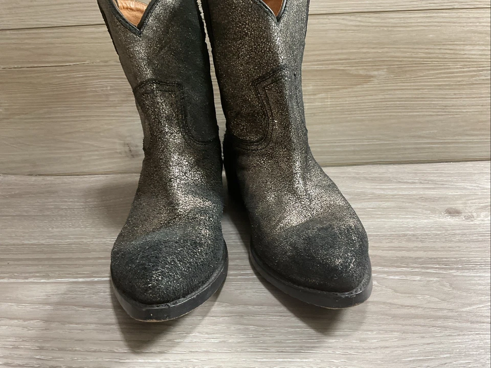 Женские кожаные сапоги Frye модель Billy короткие кожа золотистый матовый металлик размер 9,5 - Изображение 3 из 4