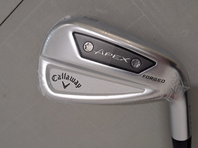 Callaway Apex Forged AI300 Einzeleisen (9) UST Mamiya Recoil Dart 80 R