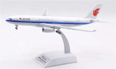 Aviation 1:200 中国国際航空 A330-200 B-6549 s-l400.jpg