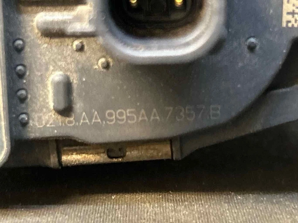 Fits 2008-10 SATURN VUE Throttle Body OEM:12616995 Foto 2 de 4