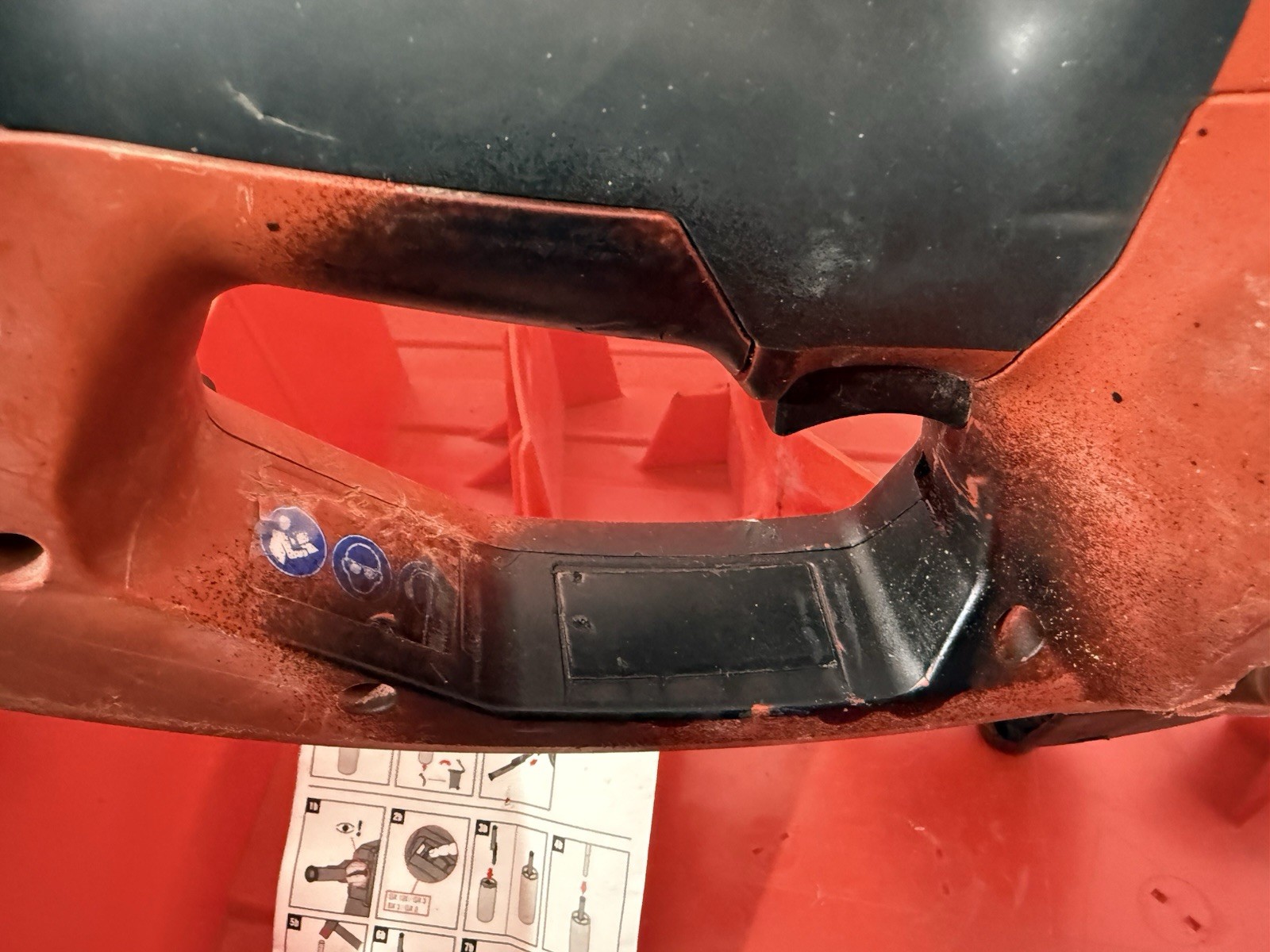 HILTI GX-3 Gas-Actuated Fastening Tool Nailer Nail Gun w Case. UNTESTED