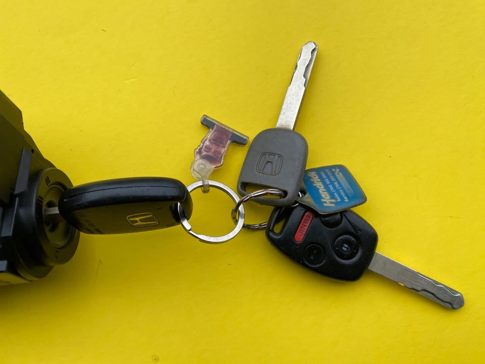 2006-11 HONDA CIVIC IGNITION SWITCH LOCK W/KEY IMMOBILIZER OEM 39730-SNA-A020-M2 - Image 2 of 4