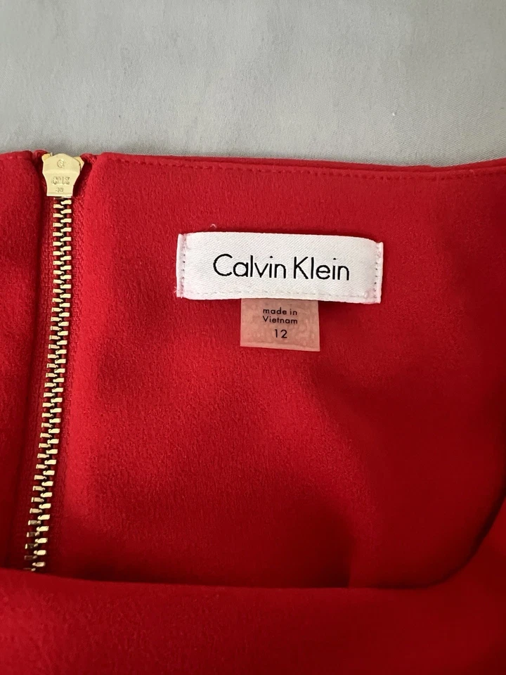Vestido justo Calvin Klein vermelho manga sino comprimento do joelho feminino tamanho 12 - Imagem 3 de 4