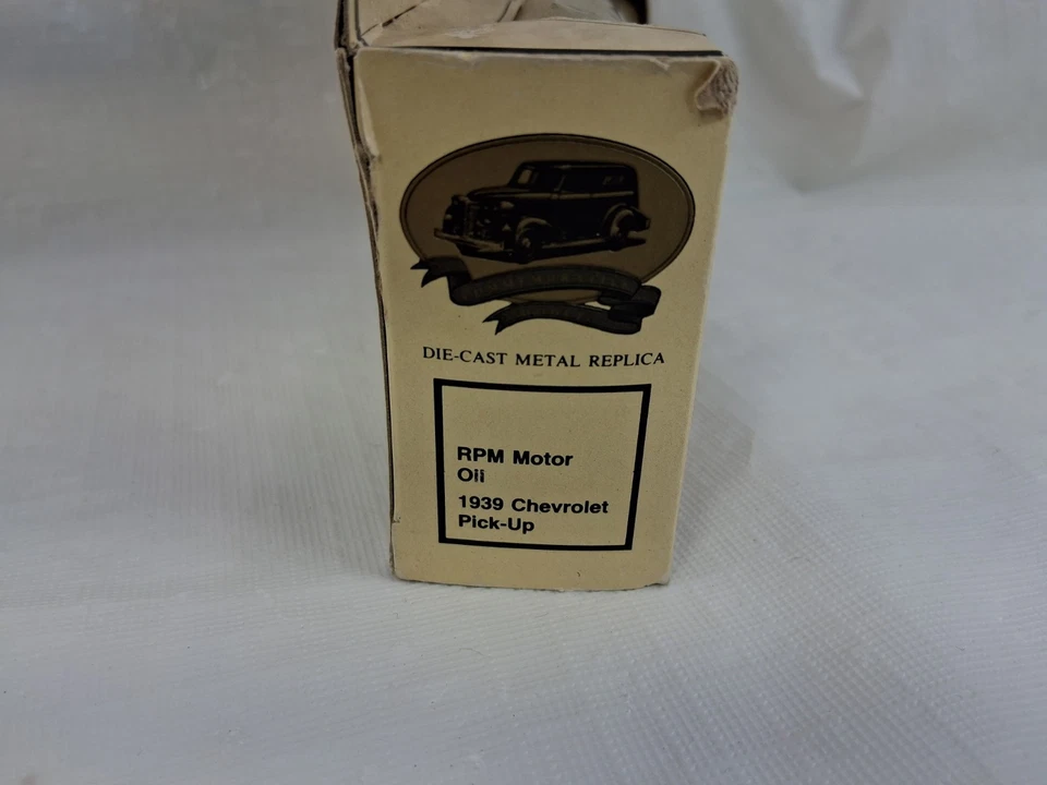 Óleo de motor Lledo RPM 1939 Chevy Pickup verde fundido - Imagem 3 de 4