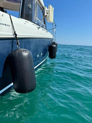 Inflatable Boat Fender 70cm X 30cm perfect for Yachts, Day Boats, etc - Picture 5 of 7