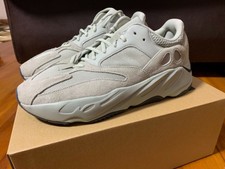 yeezy 700 au
