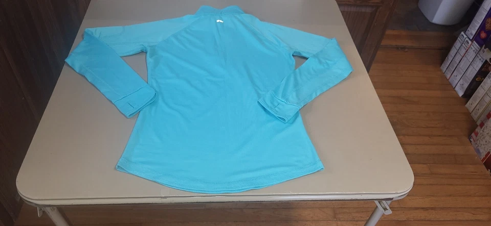 Lote tops deportivos Coliseo talla mediana para mujer Foto 2 de 4