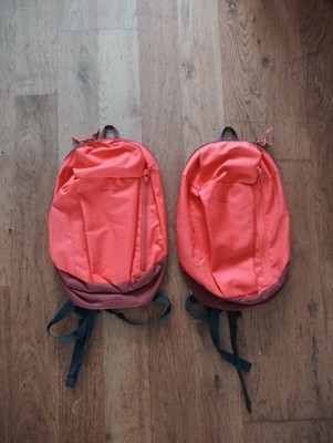 Decathlon Quechua N100 10L pink-rot & burgundy Rucksack x2 (1 gebraucht & 1 neu)