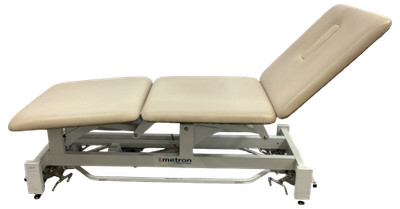 METRON T8714W ELITE ELECTRIC 3 SECTIONTREATMENT TABLE