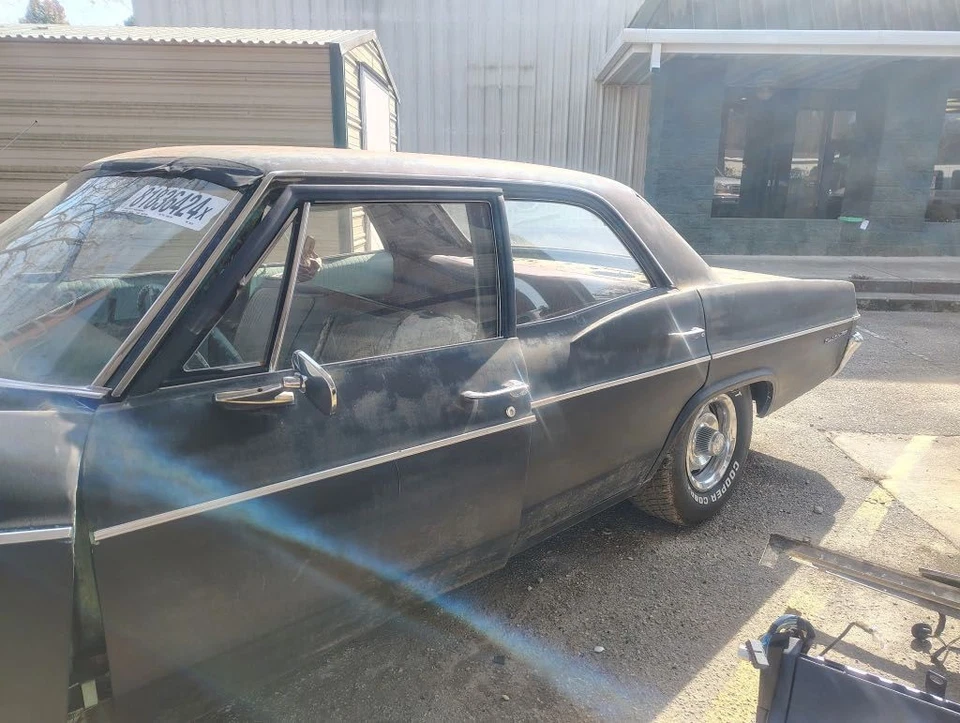 Оригинальный регулятор правого заднего стекла 1966 Chevrolet Bel Air - Изображение 2 из 4