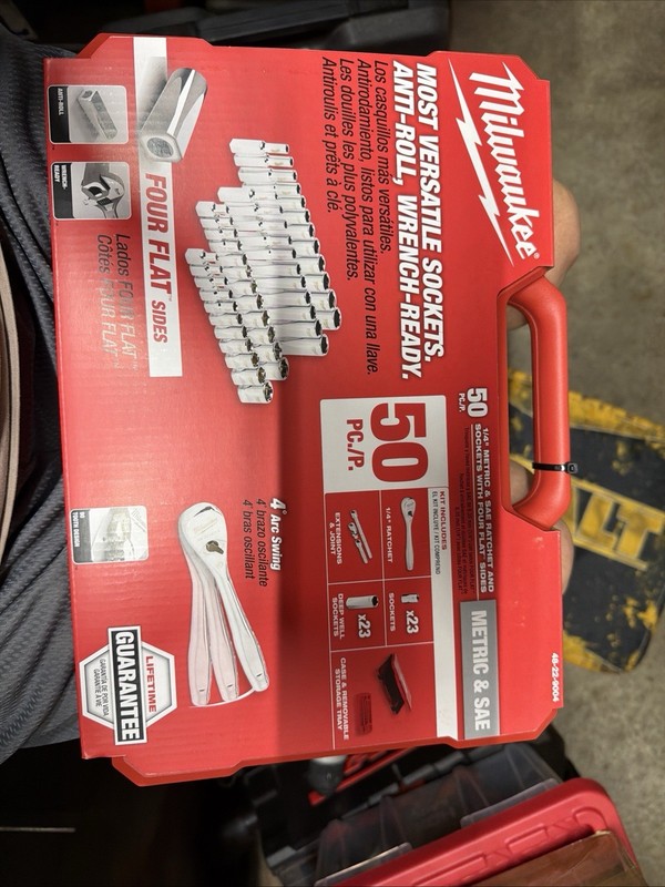 Milwaukee 1/4” 50 piece Socket Set. Metric and SAE with Casr