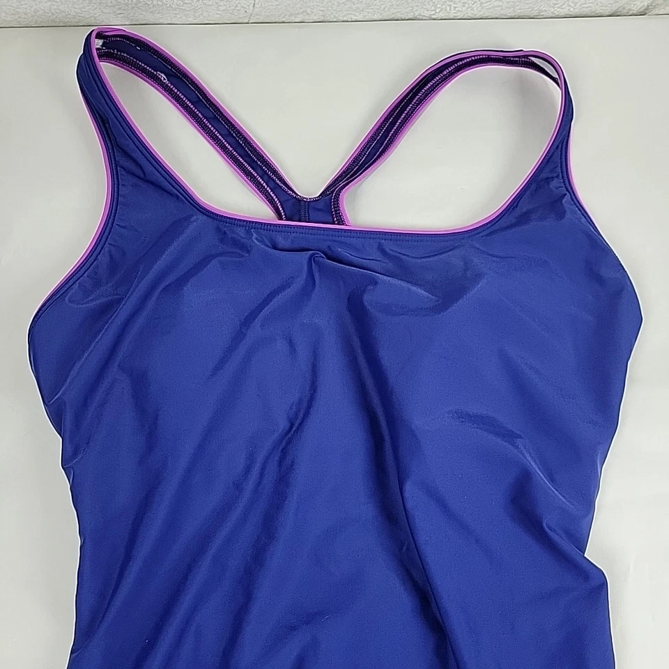 Traje de baño Speedo para mujer talla 18 estampado azul de una pieza forrado espalda deportiva sin mangas Foto 3 de 4
