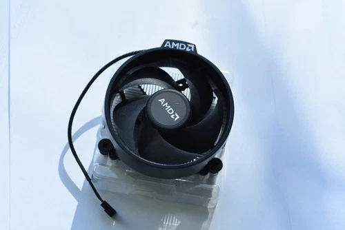 AMD Ryzen Cooler Fan Heatsink 712-000046 for Ryzen Gen 2 -AM4 Socket NO - CPU