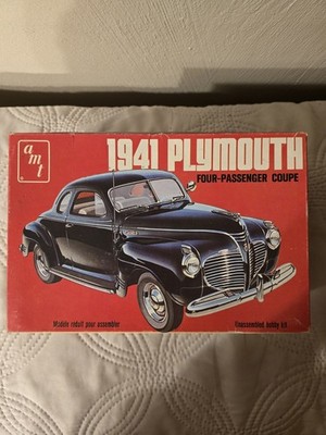 Open Box AMT 1:25 Scale T148 1941 Plymouth Four Door Passenger Coupe Model Kit