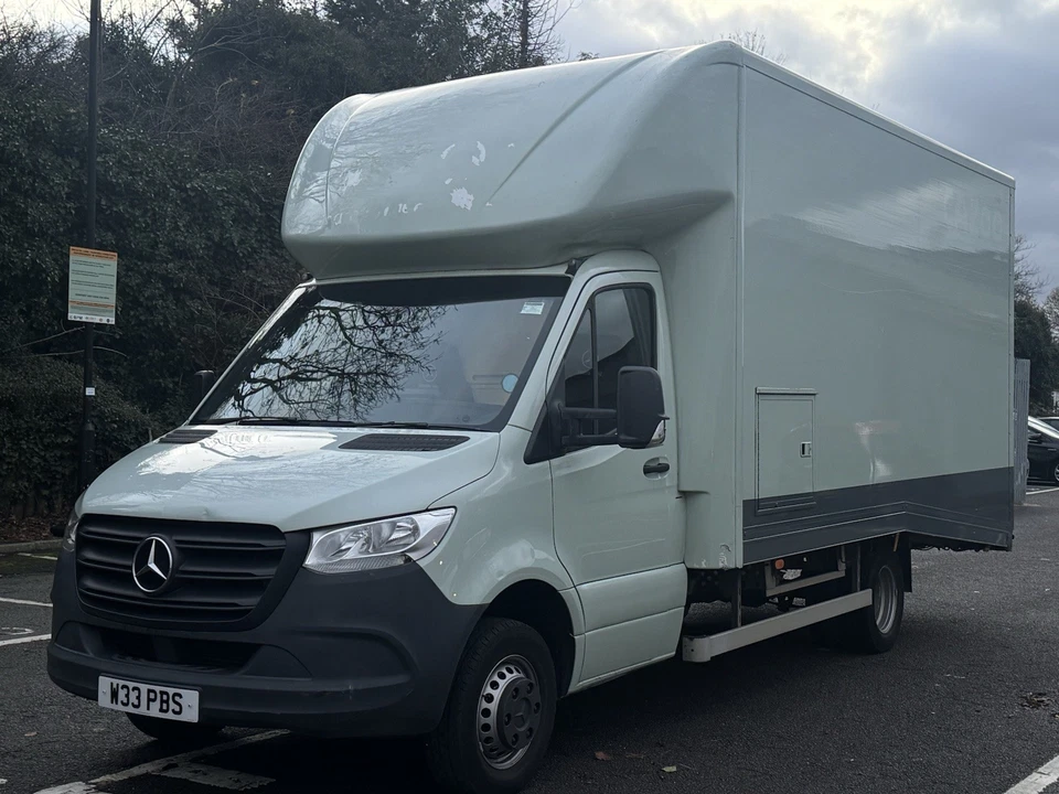 Mercedes Recovery Vehicle Truck Wrench Fitted No VAT - Image 2 of 4