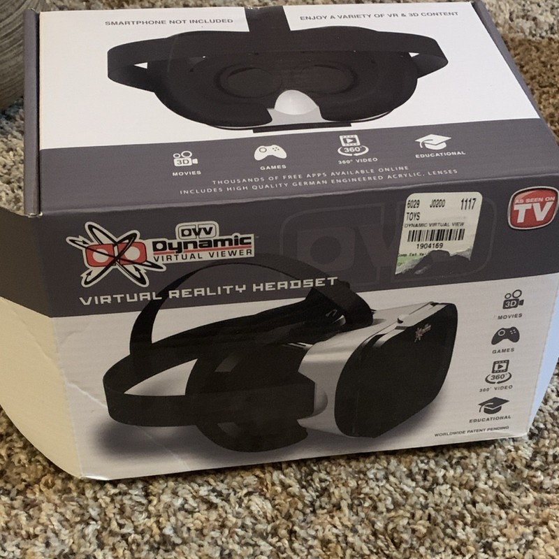 Dynamic Virtual Viewer Smartphone VR Headset Black White Plastic