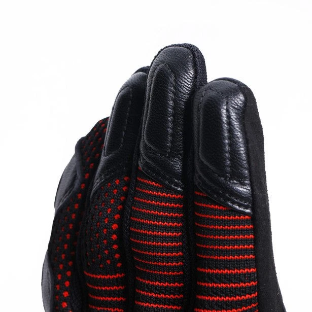 Black Red, photo 11 of 11